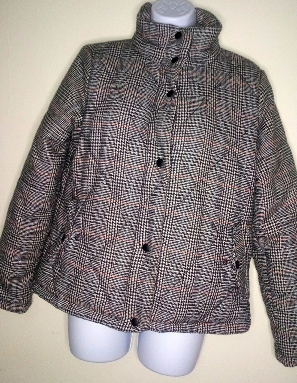 A new day fully lined plaid puffer jacket - Picture 10 of 15